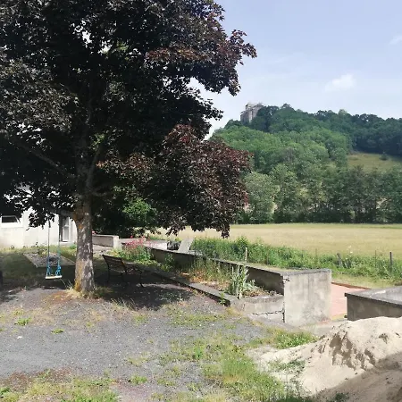Holiday home Grand 14 Personnes ,cour ,salle De Jeux, Proche Du Village , Commerces Murat (Cantal)