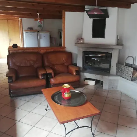 Grand 14 Personnes ,cour ,salle De Jeux, Proche Du Village , Commerces
