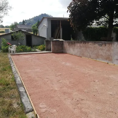 Grand 14 Personnes ,cour ,salle De Jeux, Proche Du Village , Commerces Feriehus Murat (Cantal)