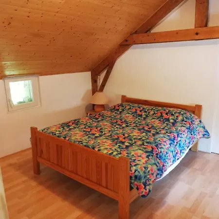 Feriehus Grand 14 Personnes ,cour ,salle De Jeux, Proche Du Village , Commerces *