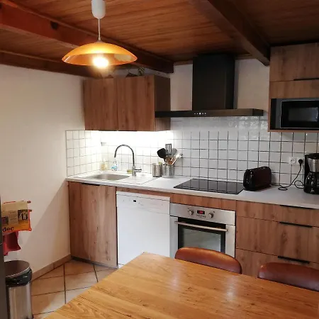 Hébergement de vacances Grand 14 Personnes ,cour ,salle De Jeux, Proche Du Village , Commerces