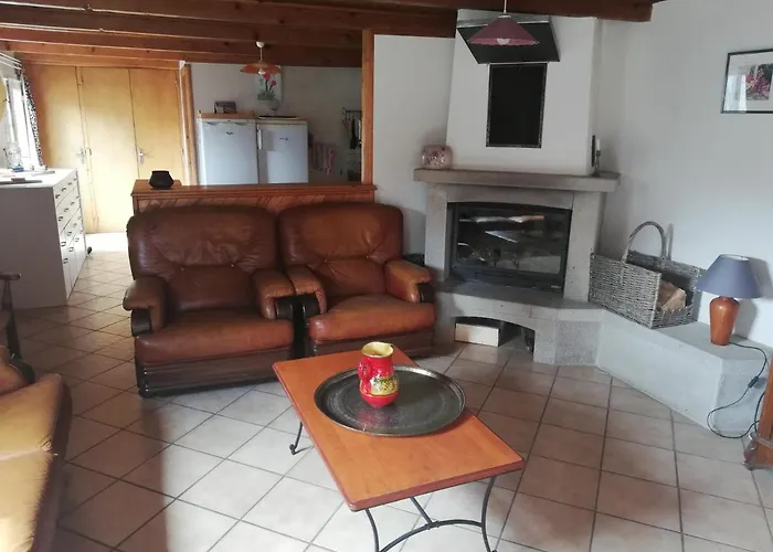 Grand 14 Personnes ,cour ,salle De Jeux, Proche Du Village , Commerces