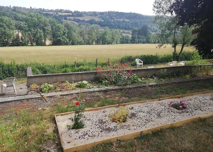 Grand 14 Personnes ,cour ,salle De Jeux, Proche Du Village , Commerces Holiday home *