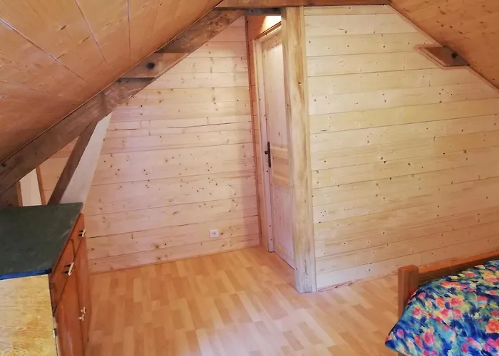 Holiday home Grand 14 Personnes ,cour ,salle De Jeux, Proche Du Village , Commerces *